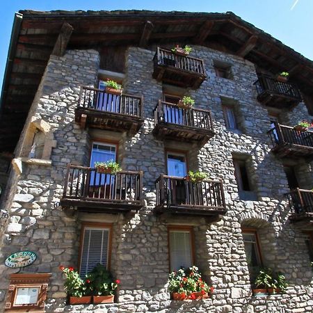 Hotel Dolonne Courmayeur Exterior photo