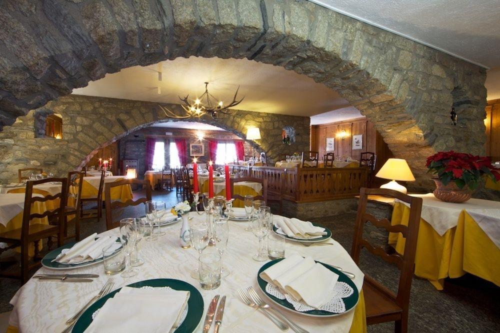 Hotel Dolonne Courmayeur Exterior photo
