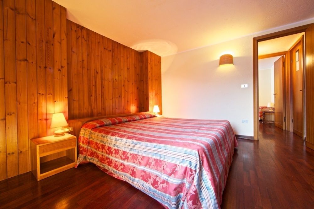 Hotel Dolonne Courmayeur Exterior photo